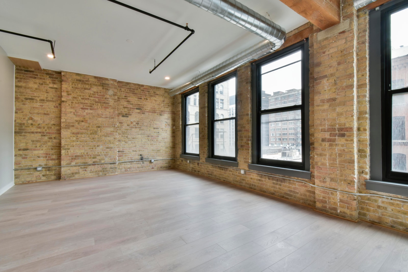 Hubbard Place photo 45