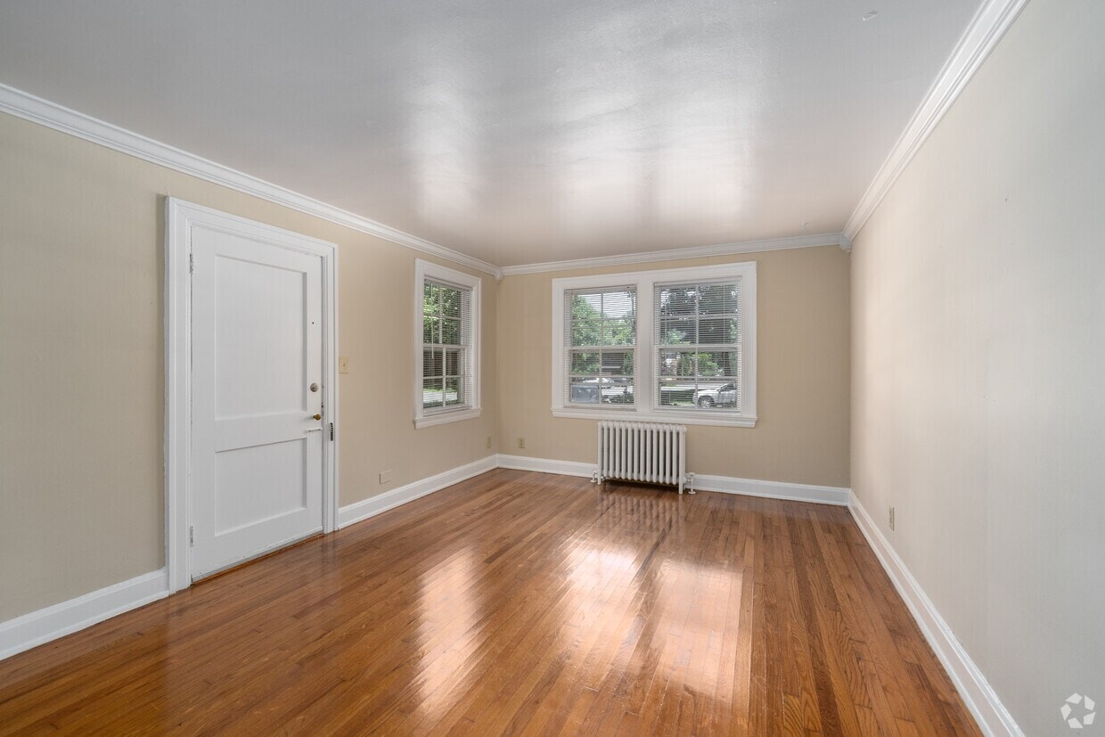 Woodmont Terrace photo 5