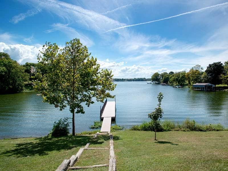 121 Hazelwood Dr, Hendersonville, TN 37075 — living view