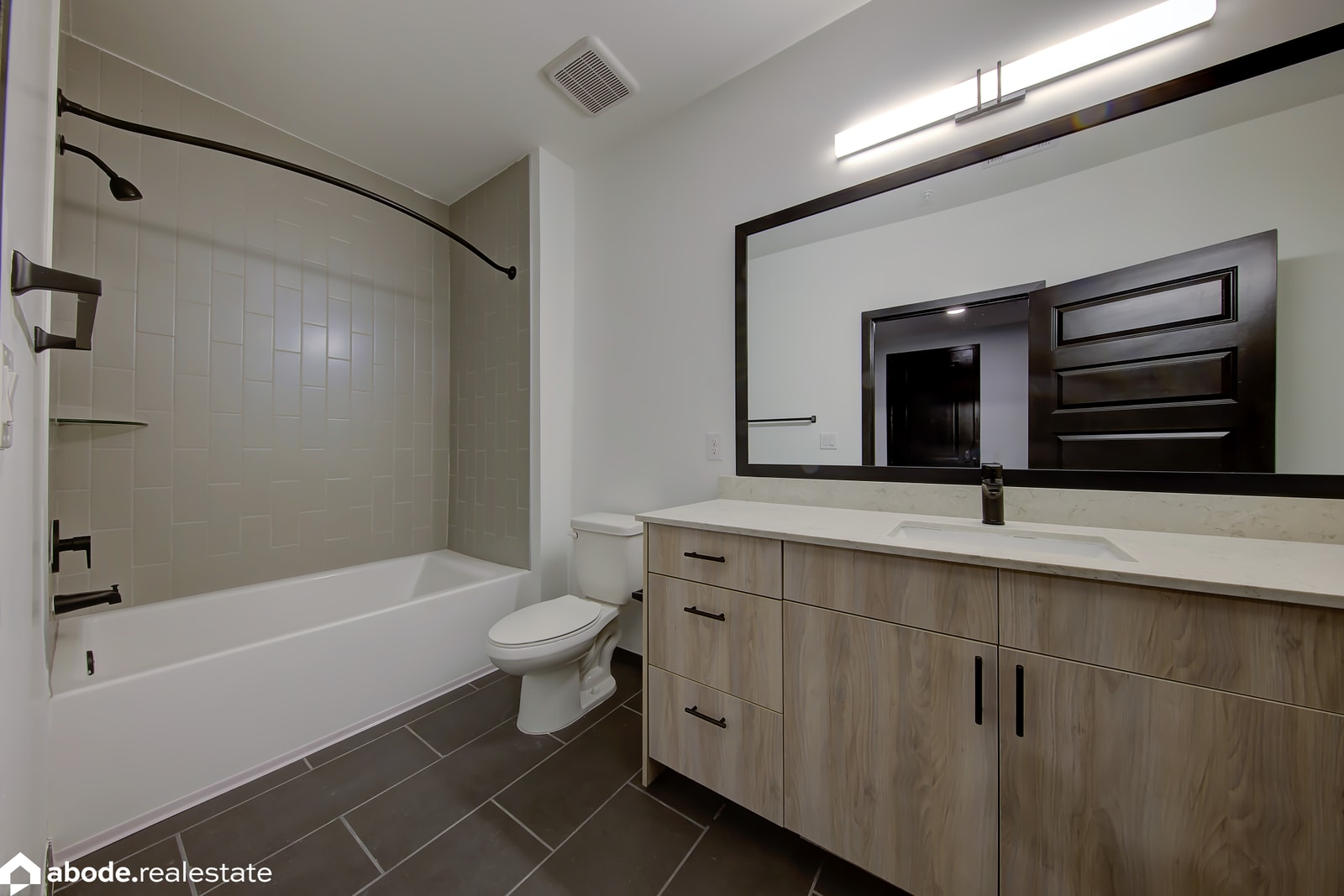 Abberly Riverwalk Apartment Homes photo 87