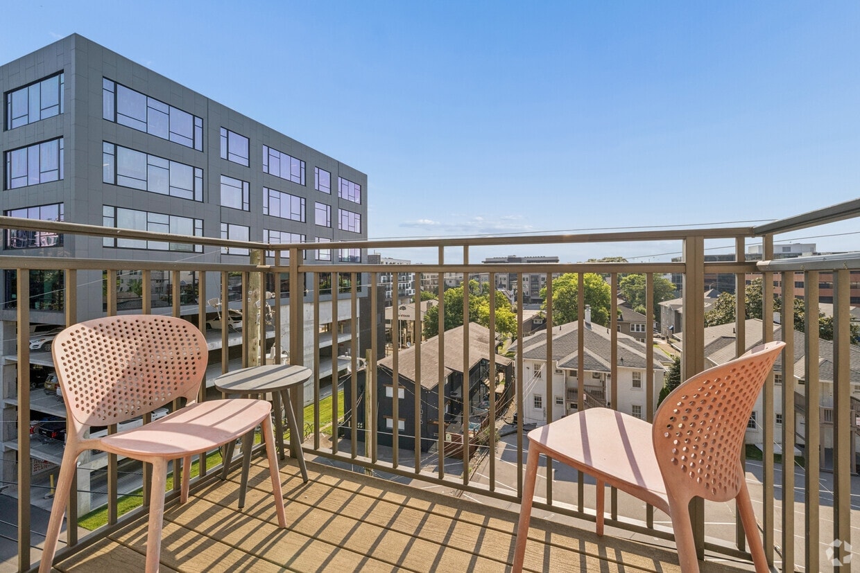 Midtown Place photo 30
