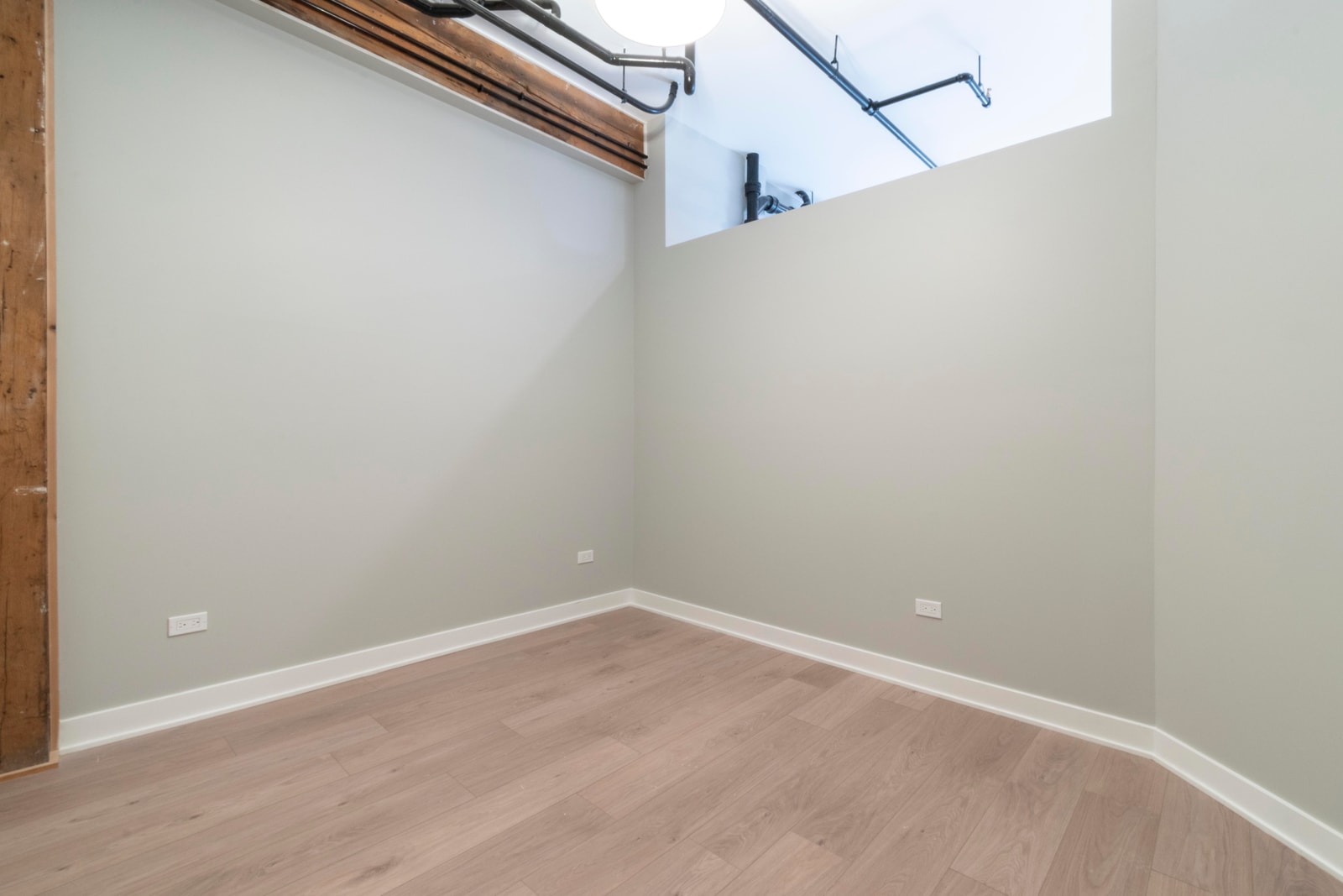 Hubbard Place photo 110
