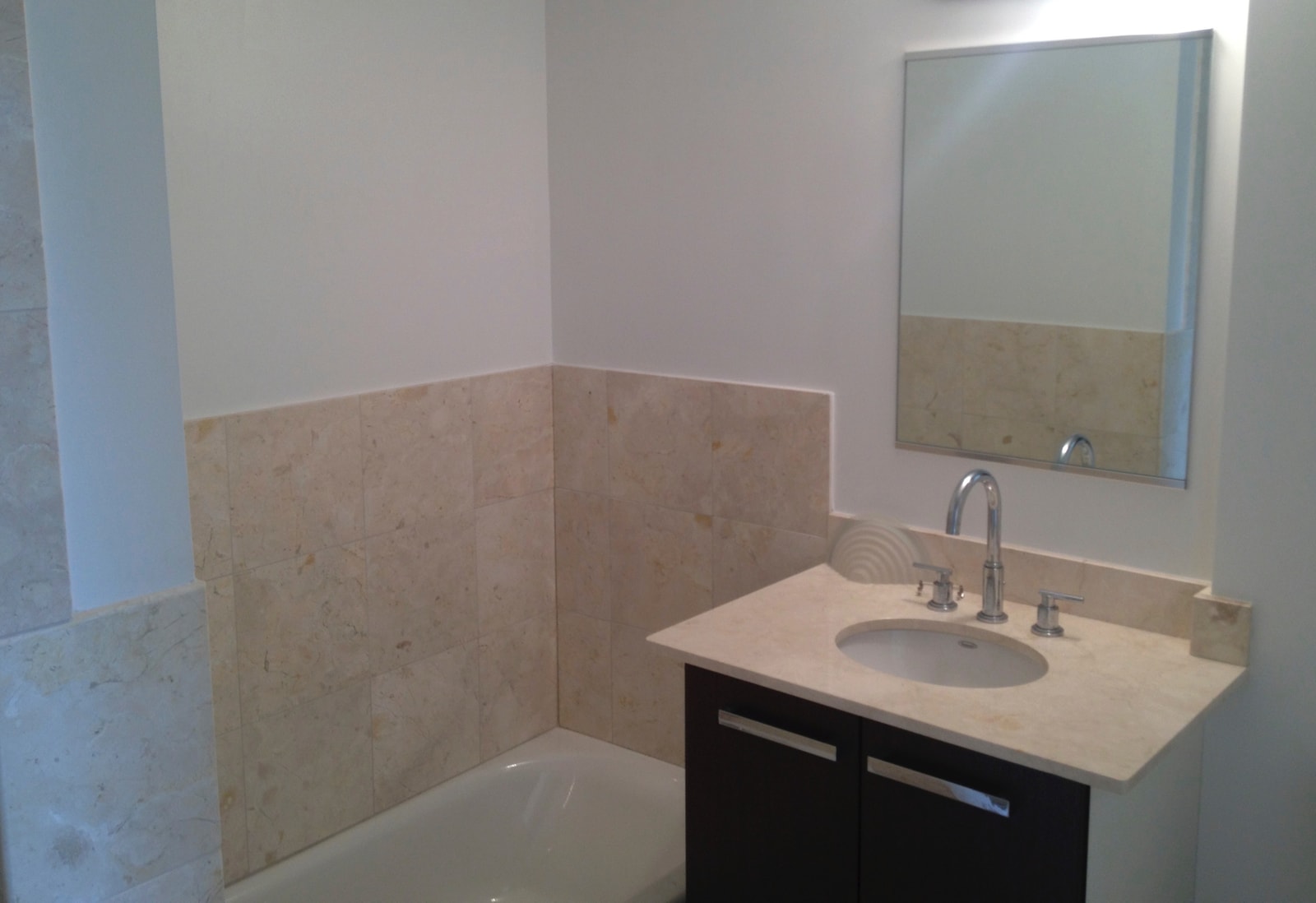 24 S Morgan Apartments photo 8