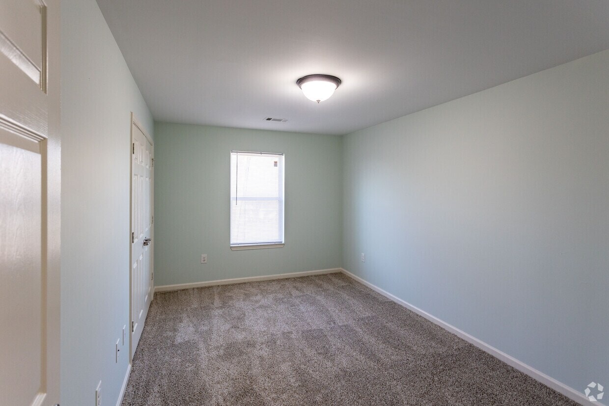 Sumner Gardens Apartments photo 18