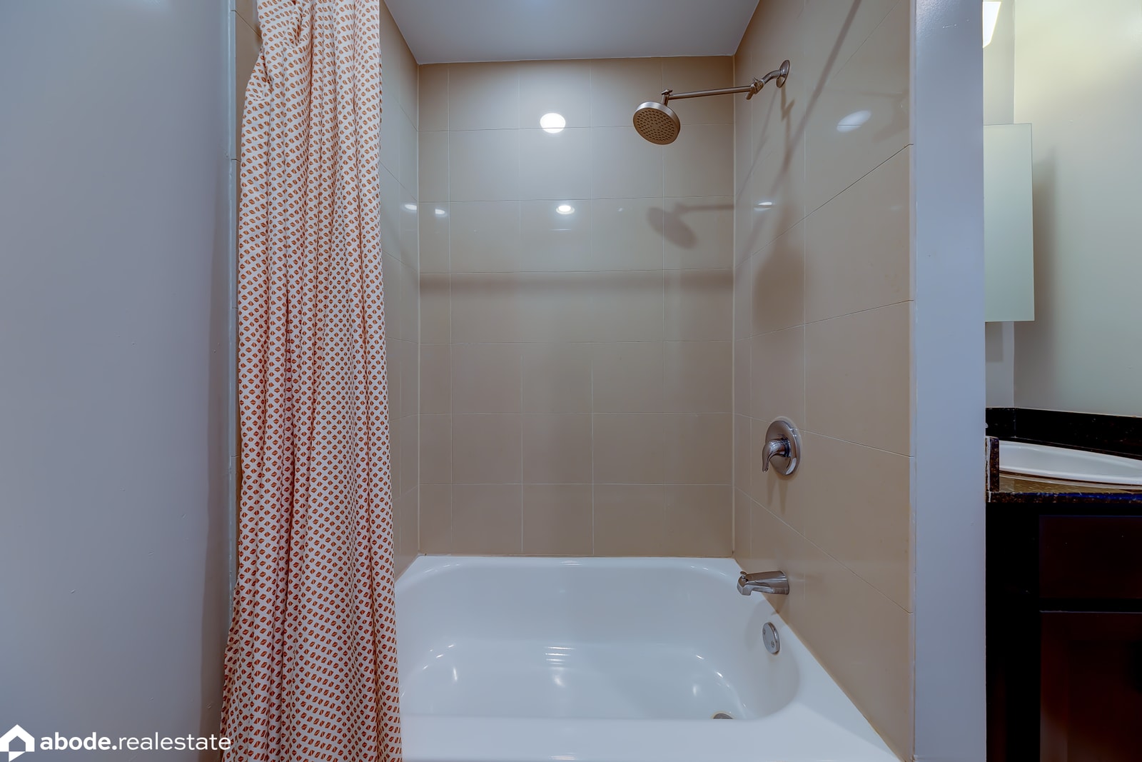 Uptown Regency photo 11