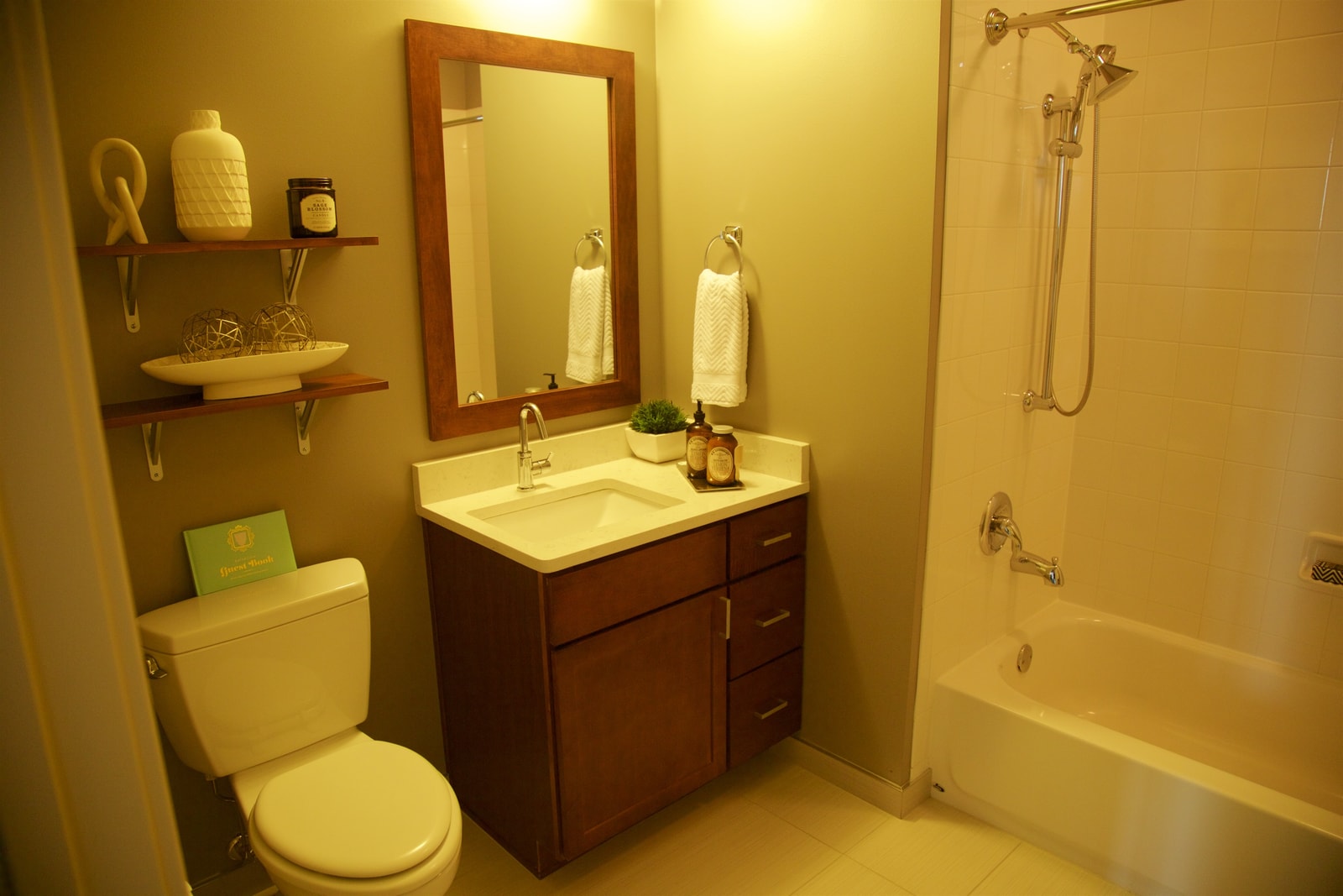 Atwater Apartments photo 97