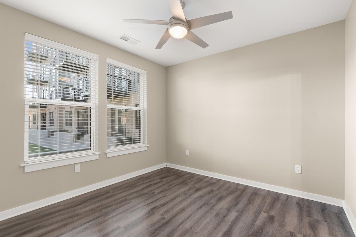 Cherry Oaks photo 46