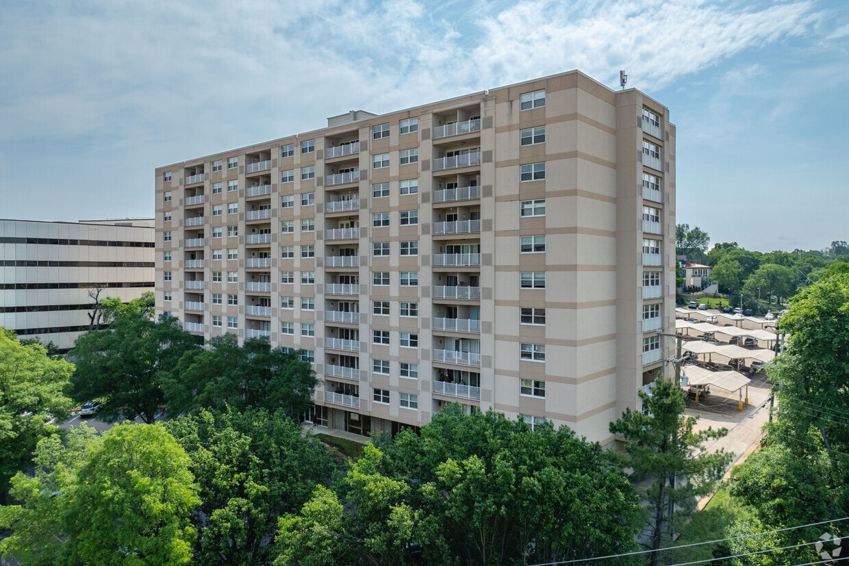 Continental Condos photo 26