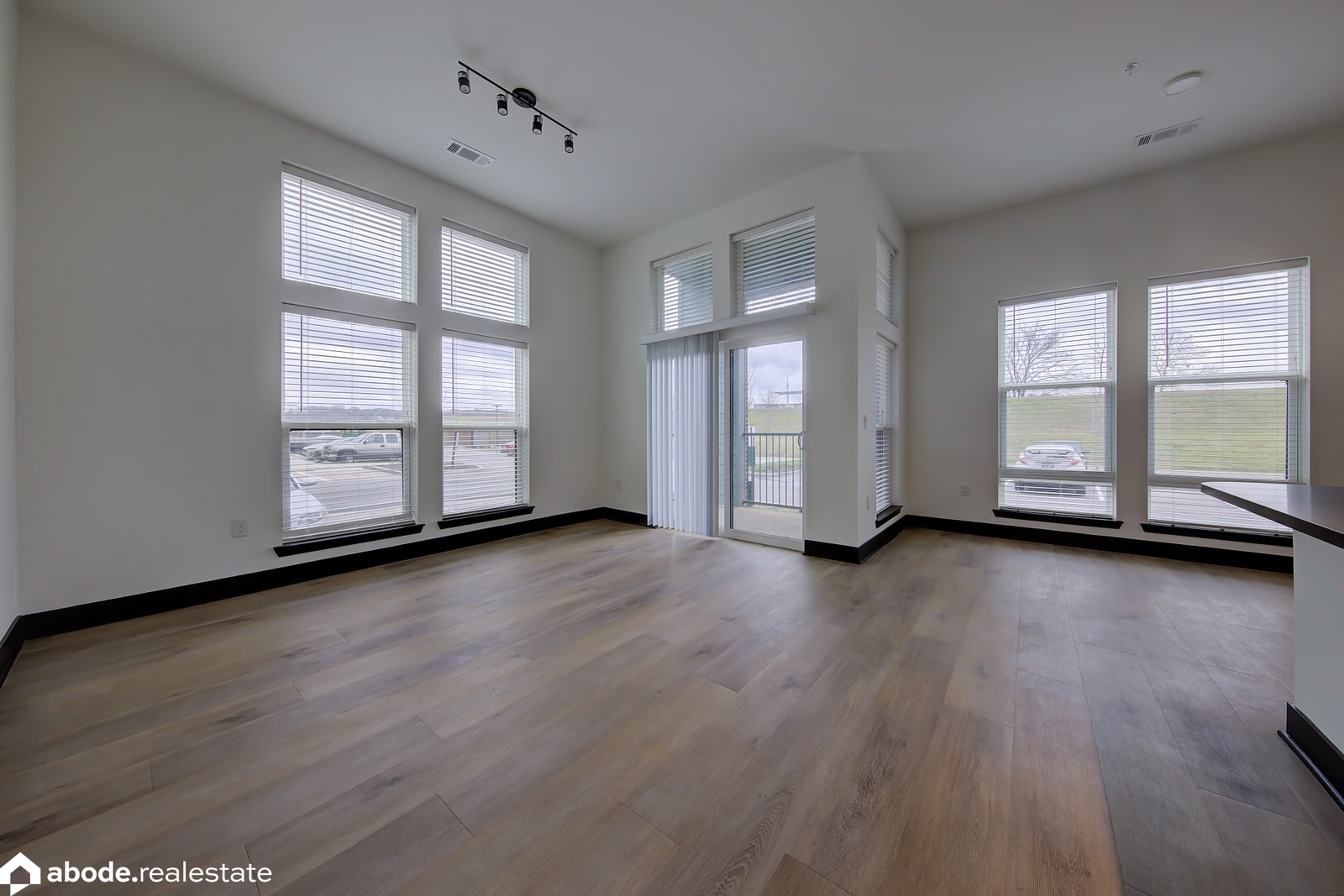 Abberly Riverwalk Apartment Homes photo 57