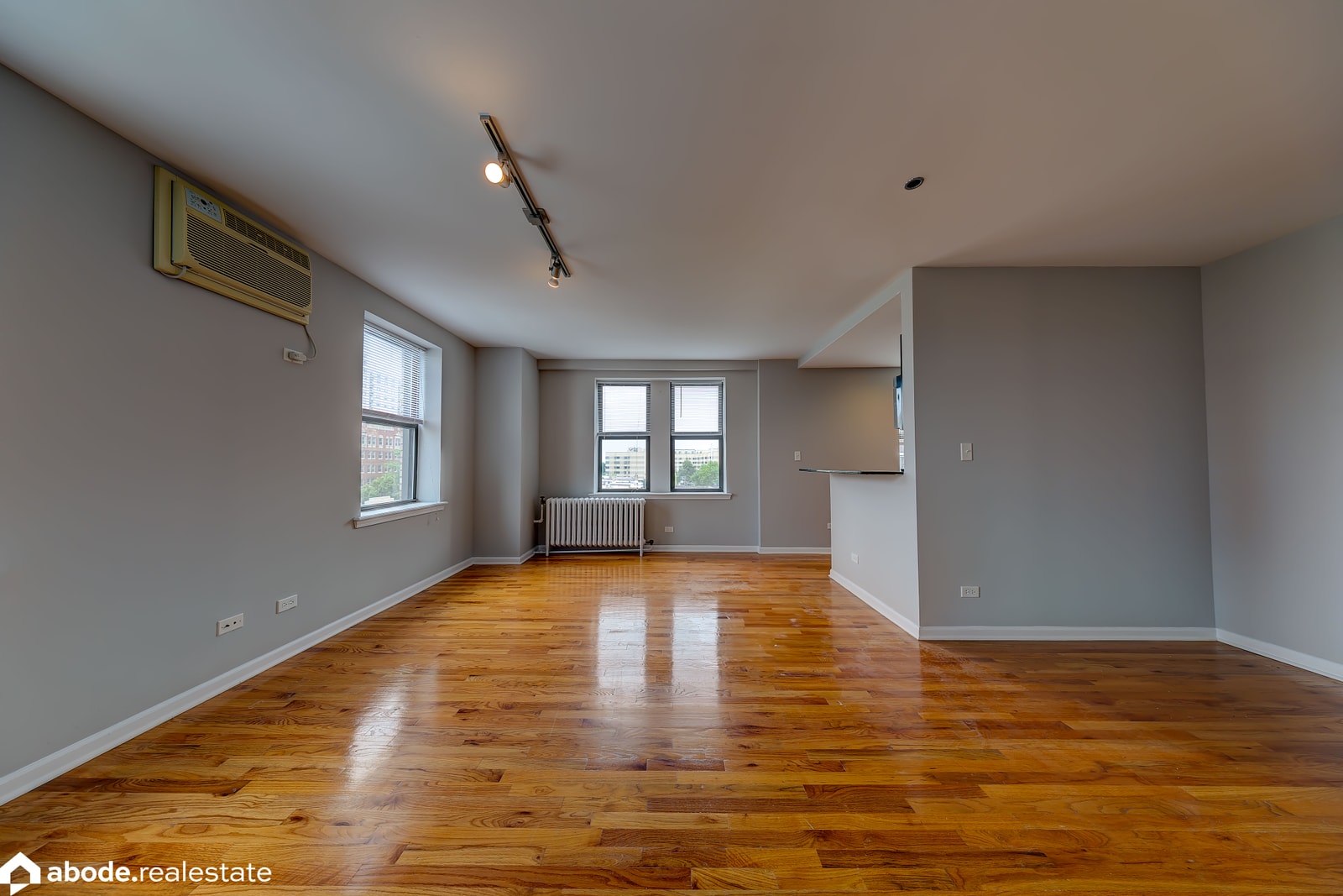 Uptown Regency photo 20