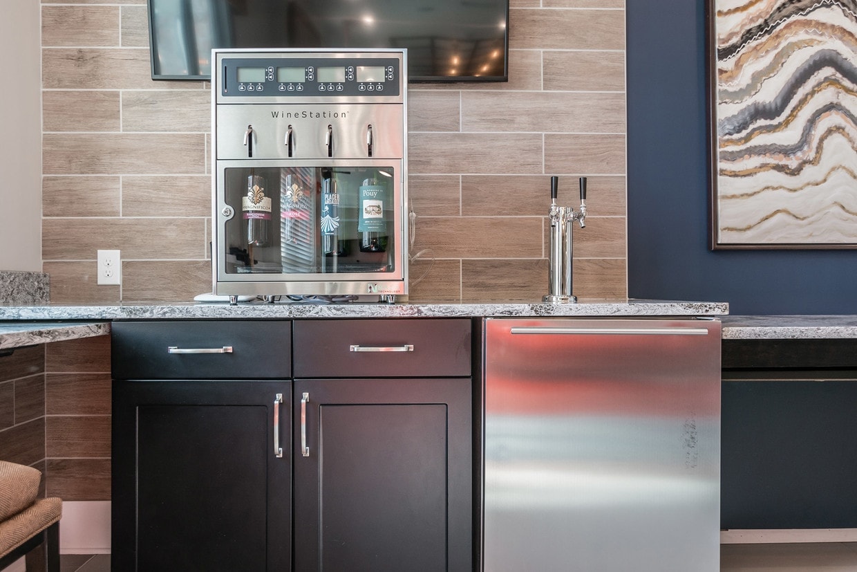 Vintage Foxland Apartments photo 38