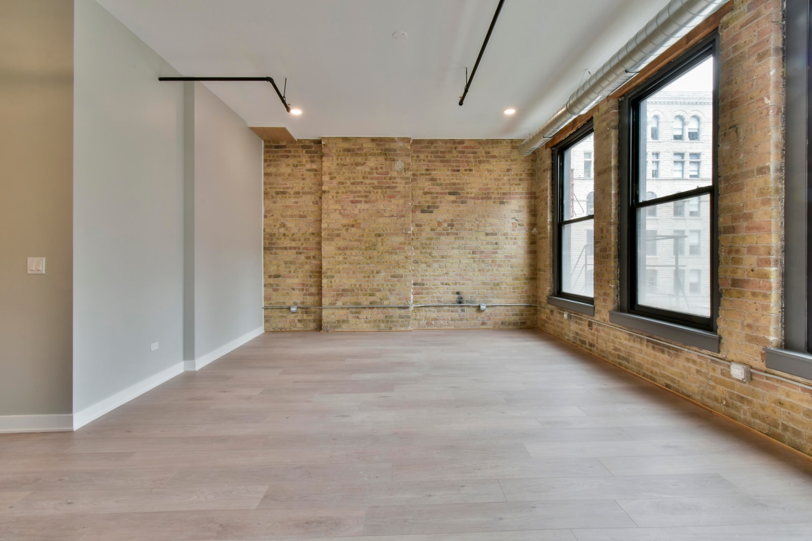 Hubbard Place photo 39