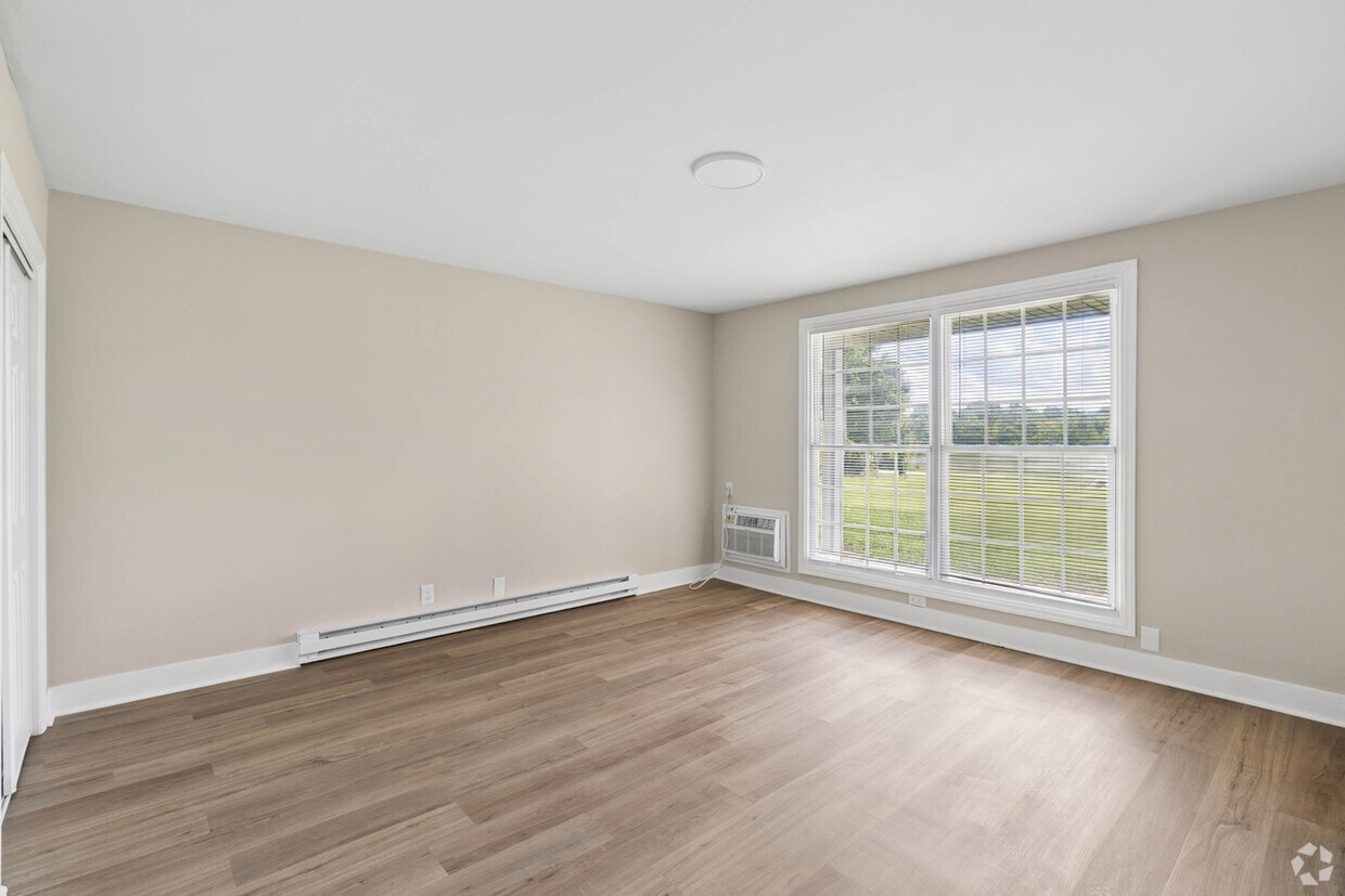 Lakeside Studio Apartments photo 12