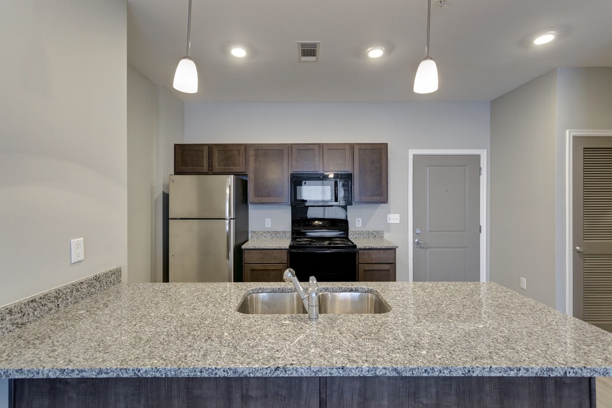 Hermitage Flats photo 3