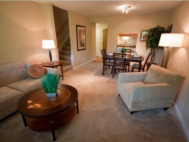 Oak Park City Apartments photo 8