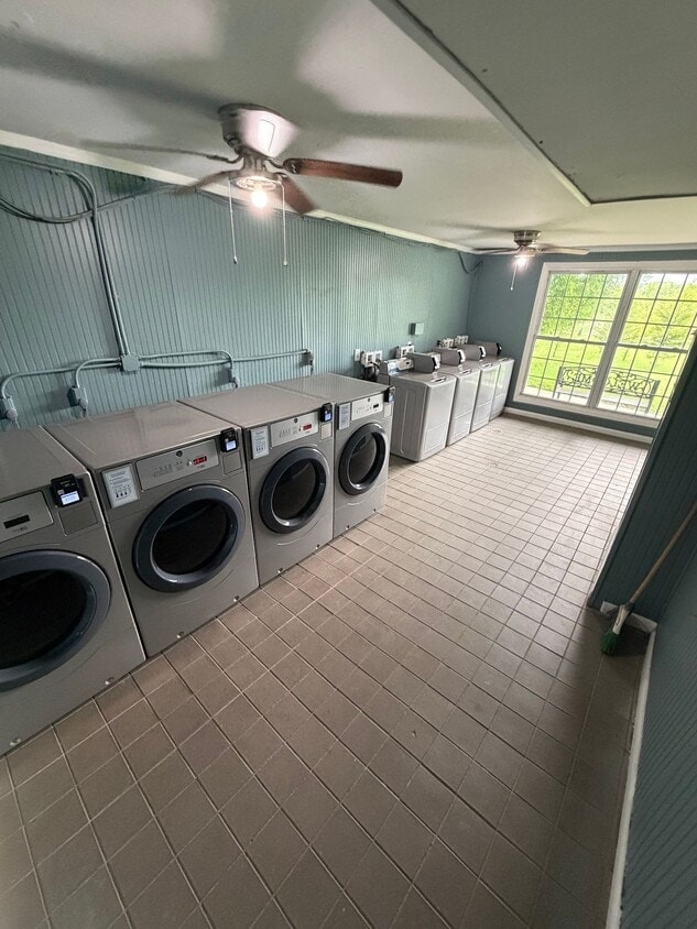 Lakeside Studio Apartments photo 37