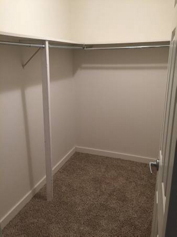 Oak Park City Apartments photo 24