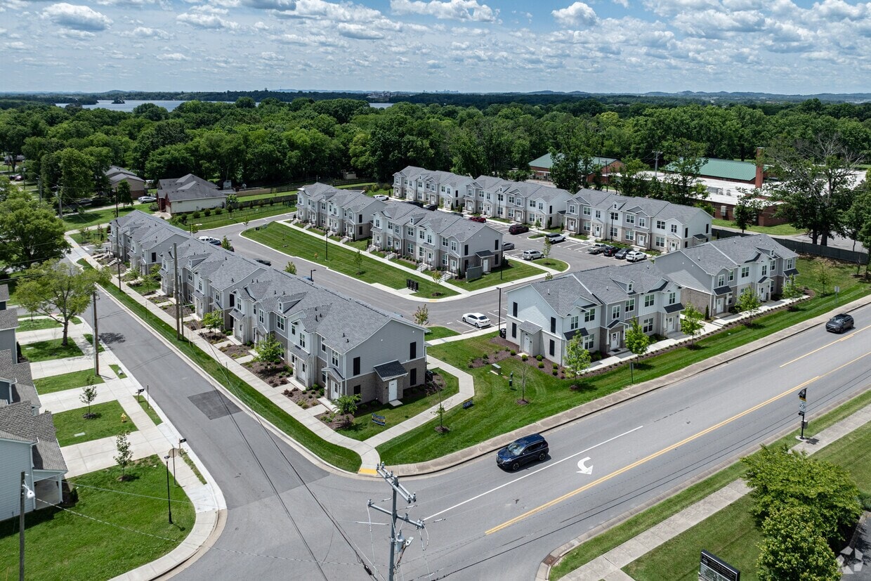 Stadium Townhomes photo 33