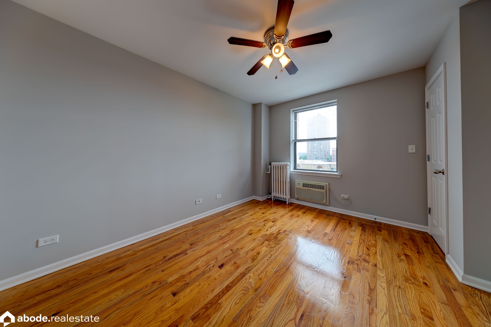 Uptown Regency photo 24