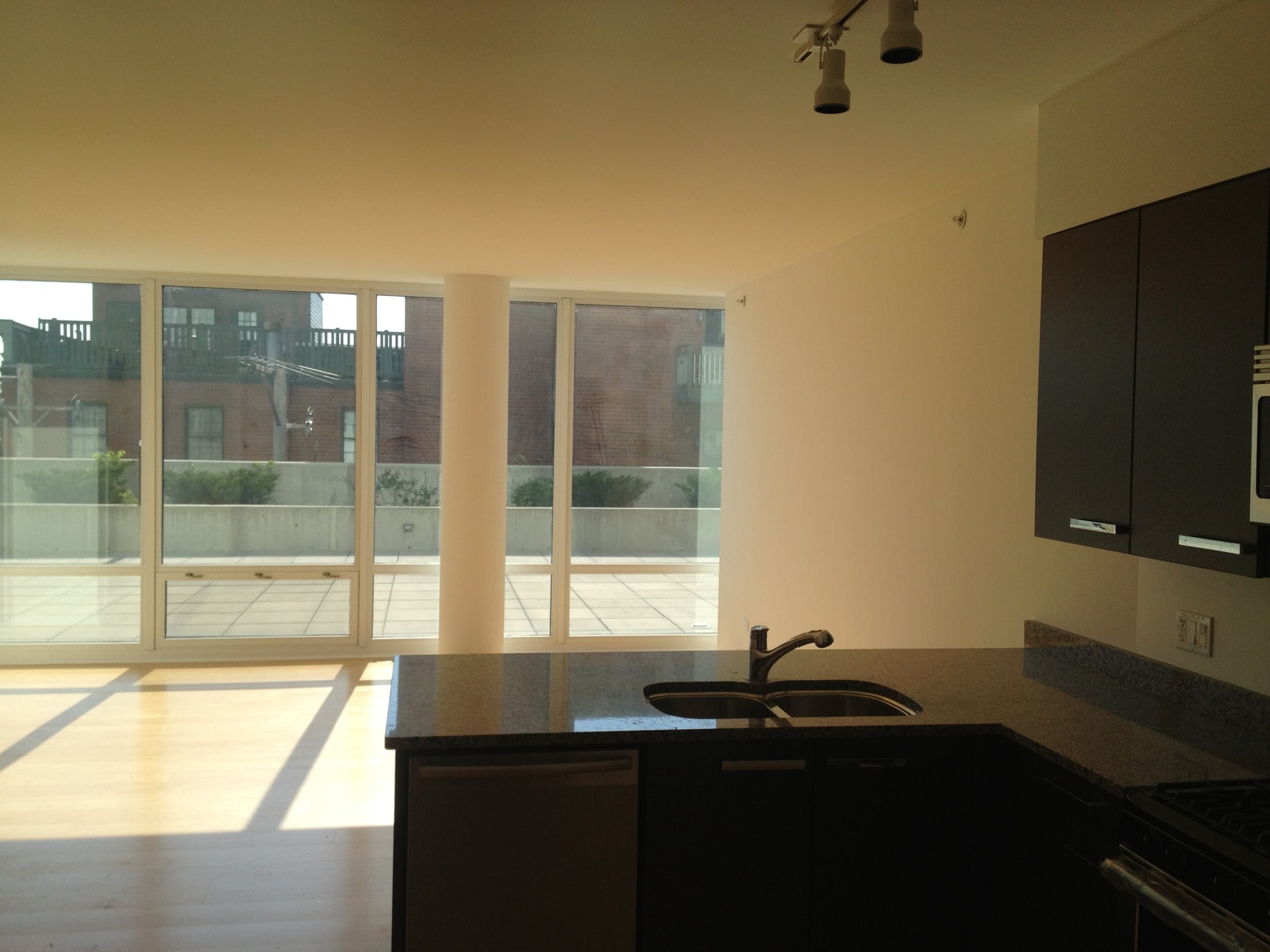 24 S Morgan Apartments photo 19