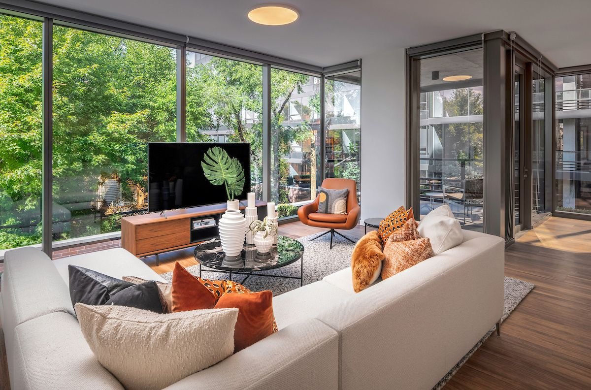 Optima Lakeview photo 19