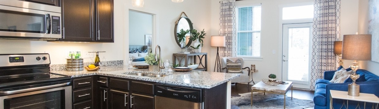 The Luxe at Indian Lake Village photo 13