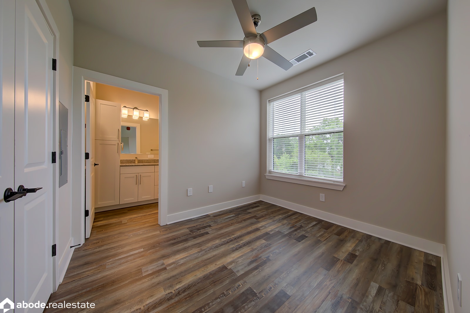 CODA Wedgewood Houston Luxury Apartments photo 10