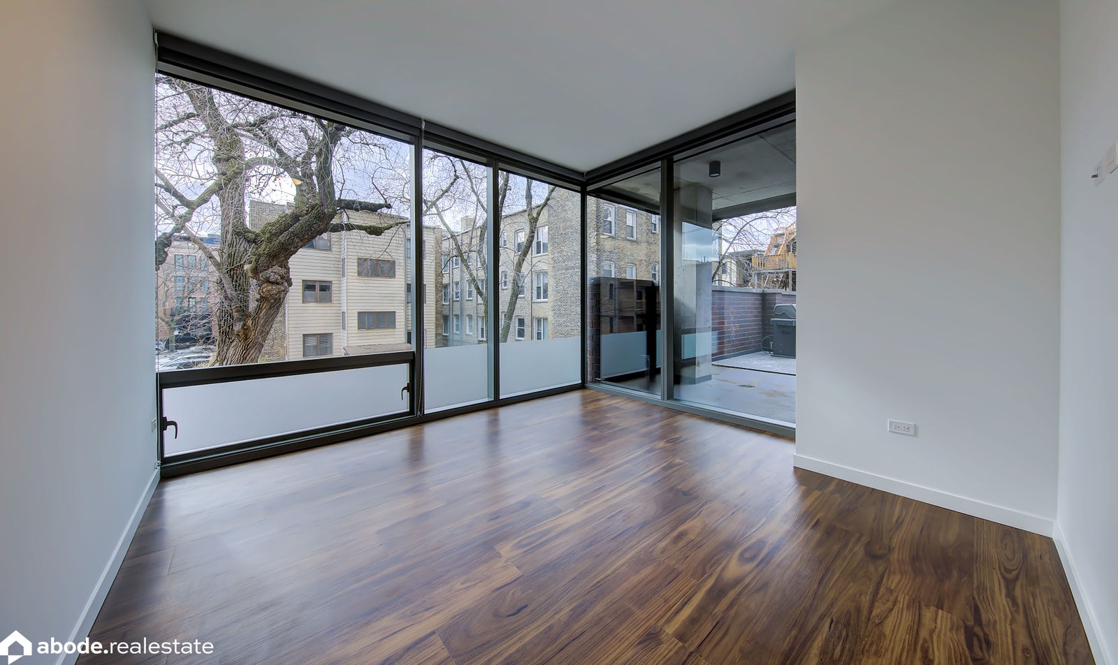Optima Lakeview photo 129