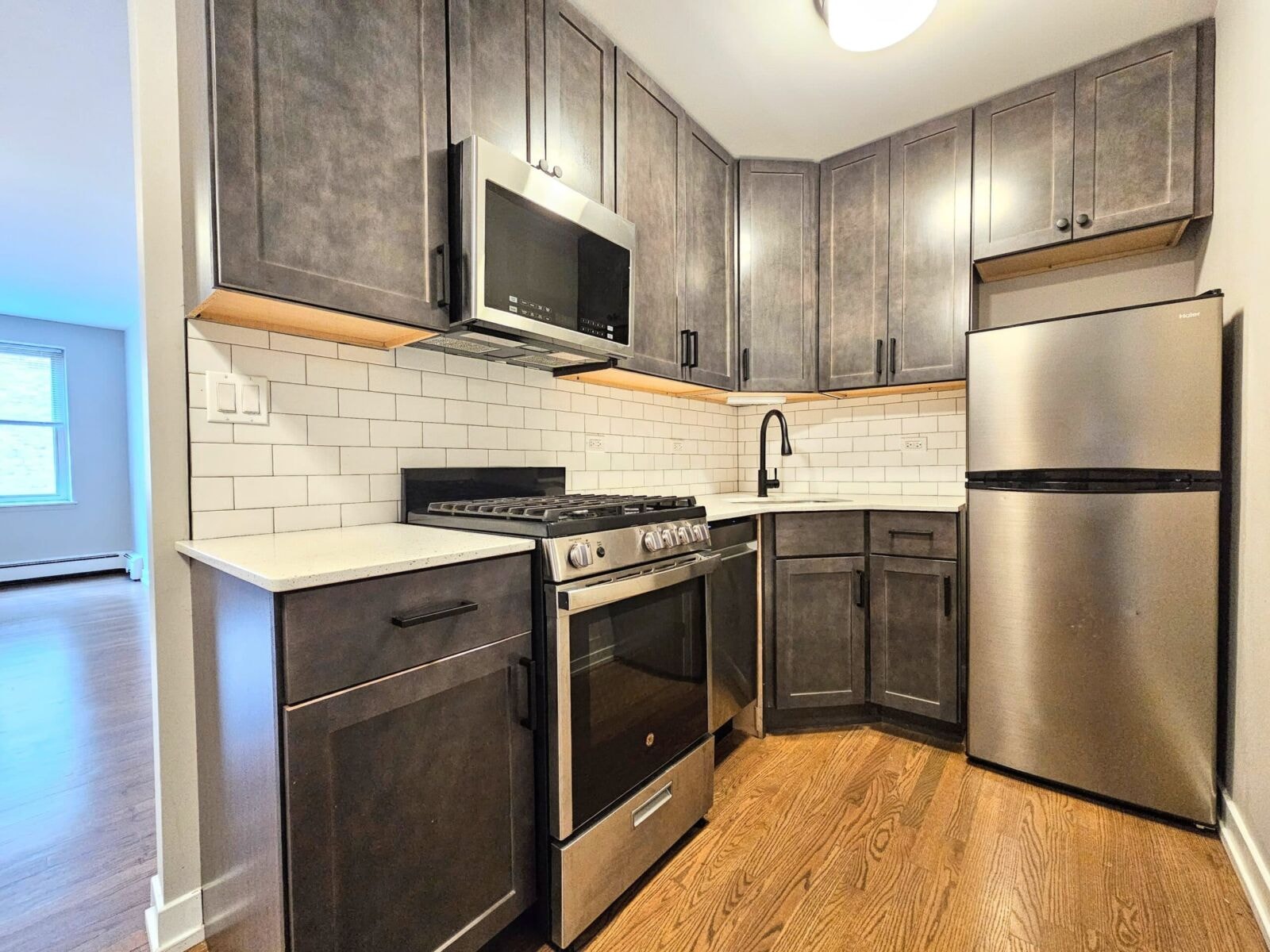 528 Oakdale photo 20
