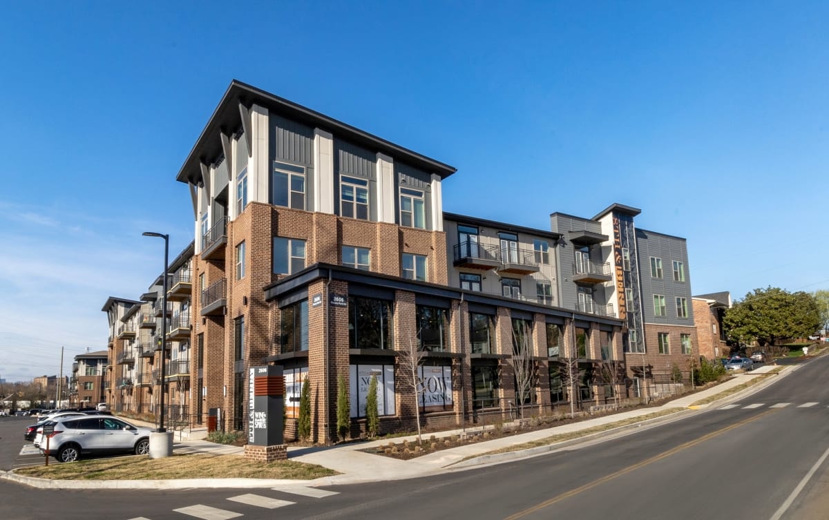 2606 Fessey Park Rd, Nashville, TN 37204 — exterior view