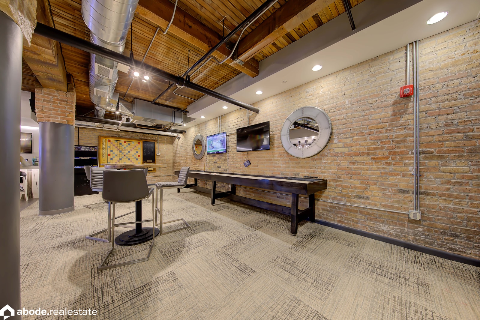 Lofts at River East photo 37