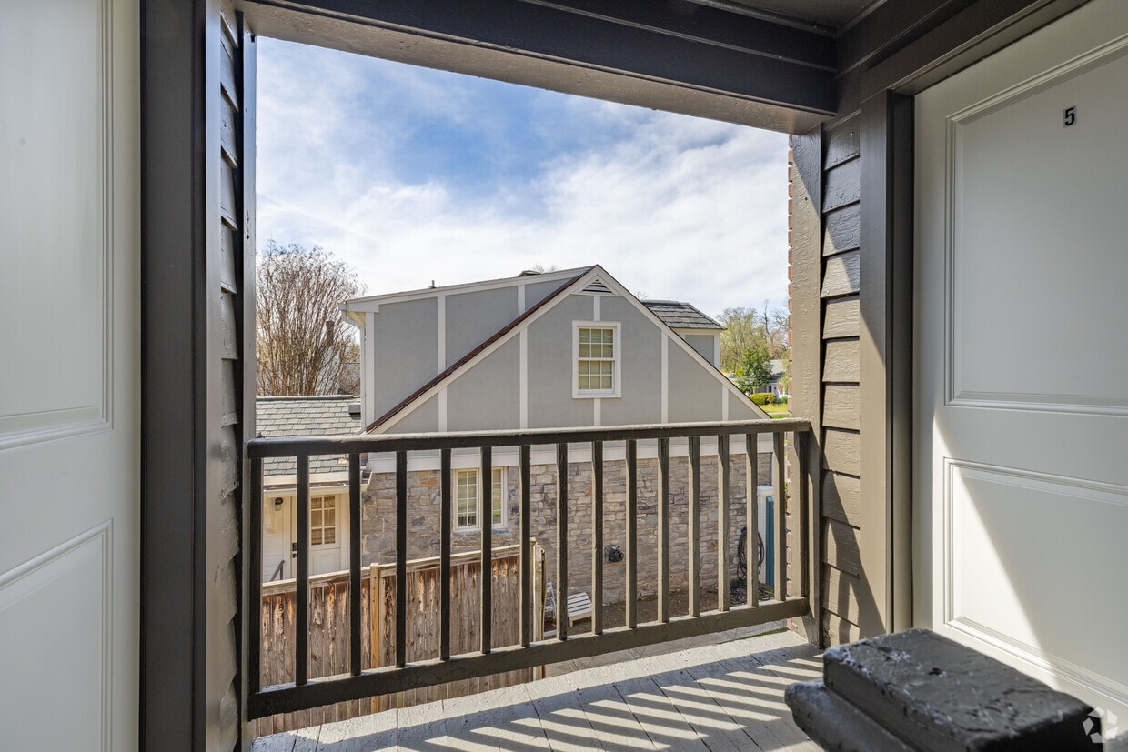 Nook Green Hills photo 28