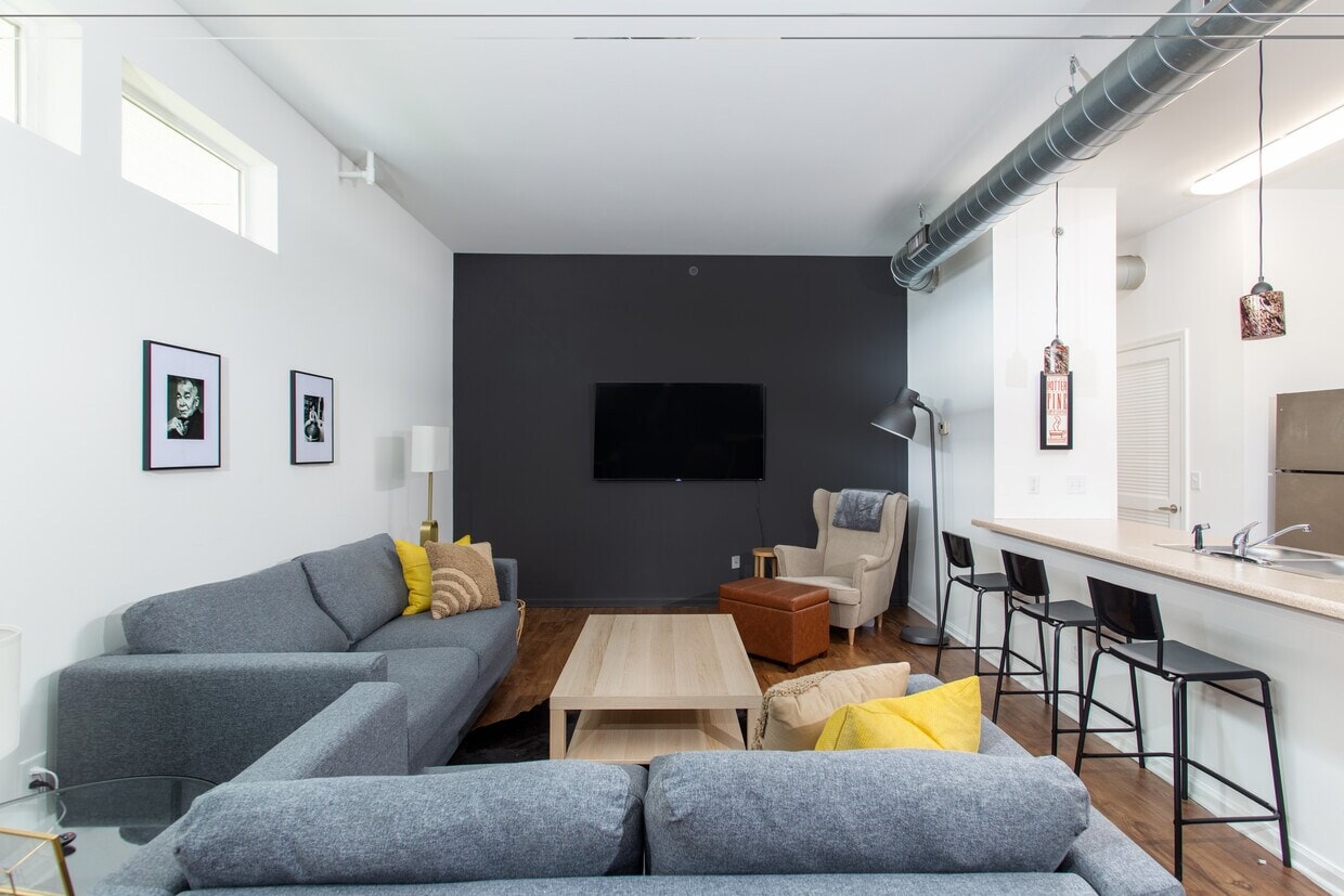 West Town Lofts photo 7