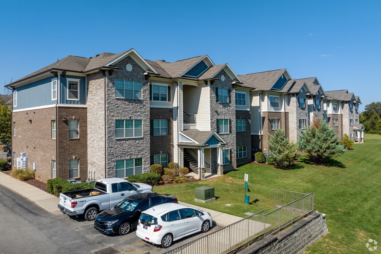 Vintage Crossing Apartments photo 46