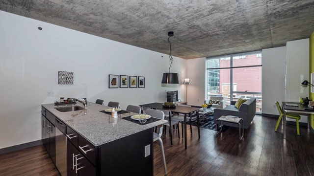 JeffJack Apartments photo 8