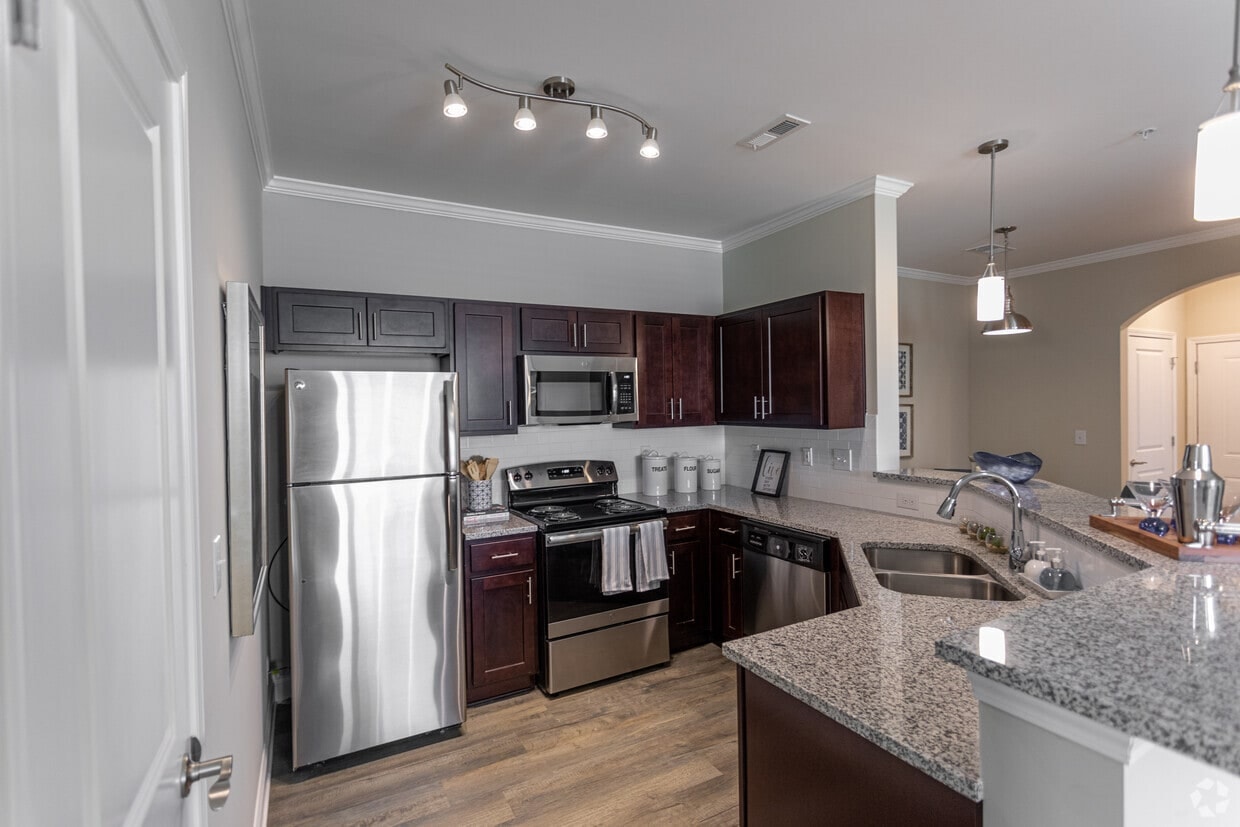 5150 Jack Byrnes Dr, Murfreesboro, TN 37128 — kitchen view