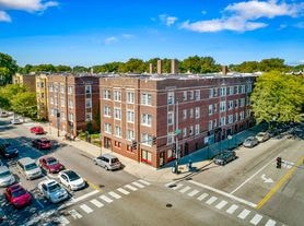 1521 W Sherwin photo 3