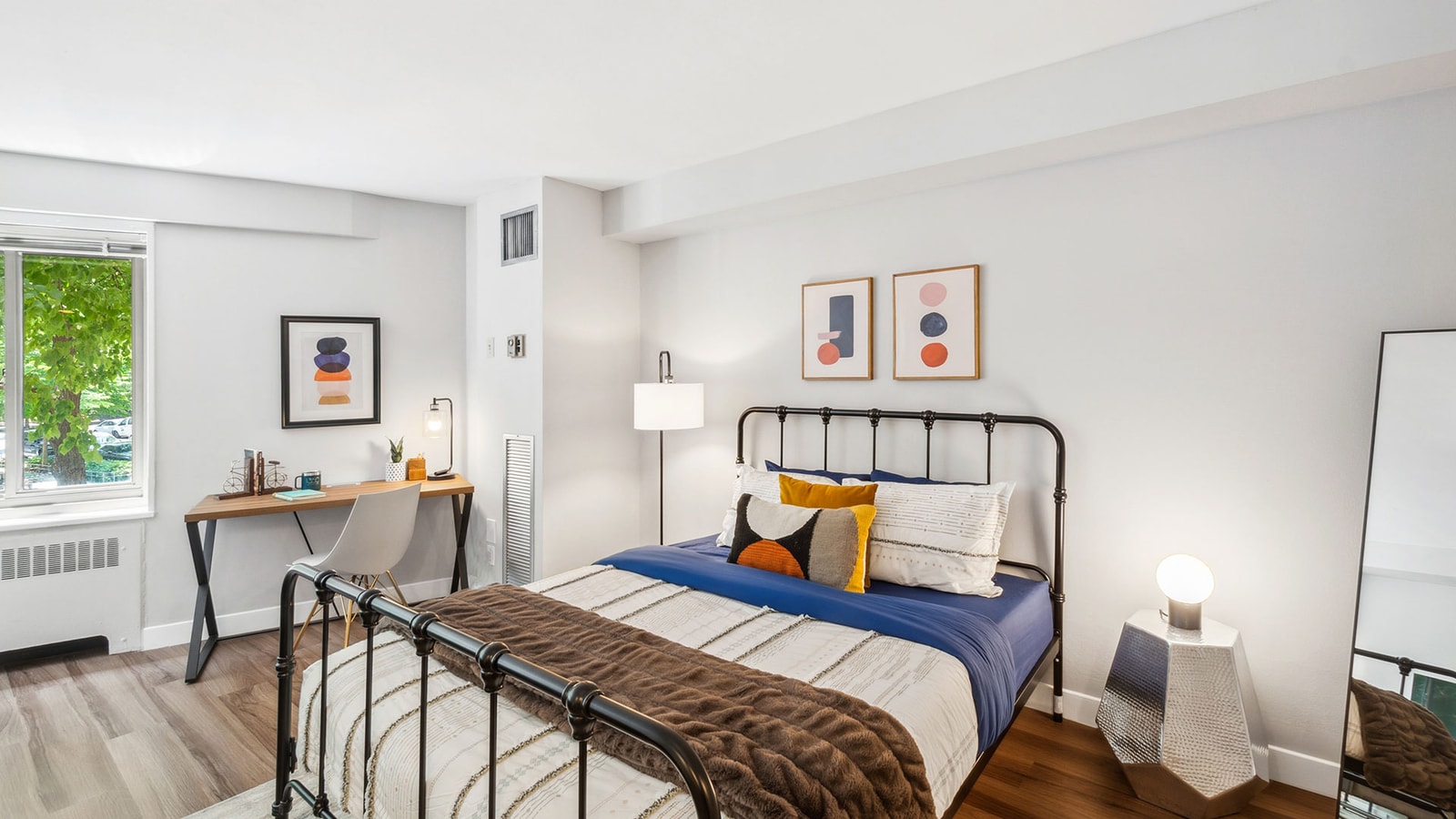 1350 North Lake Shore Drive photo 17