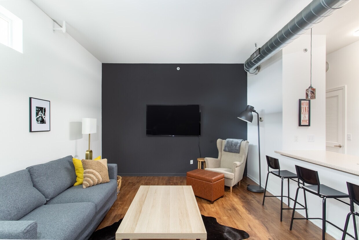 West Town Lofts photo 9
