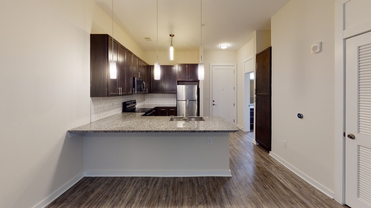 1401 3rd Ave N, Nashville, TN 37208 — exterior view