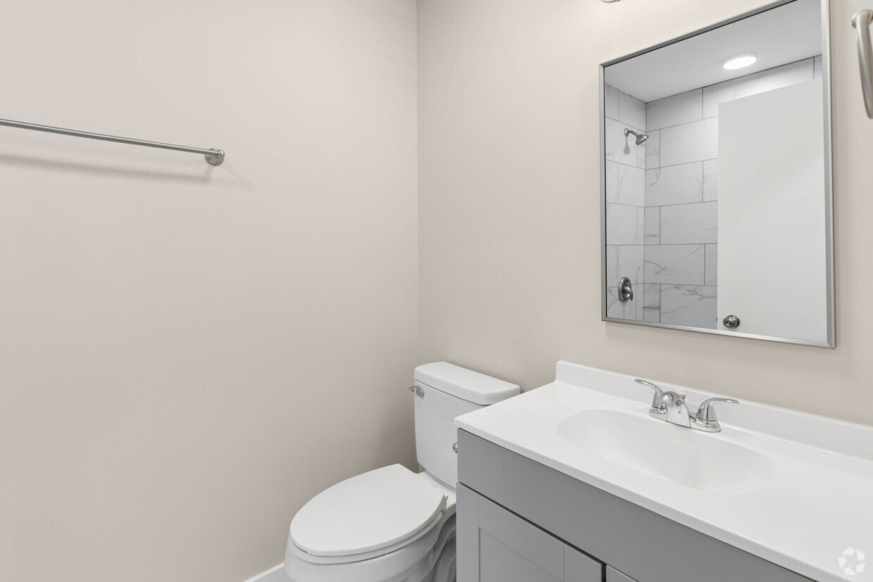 Lakeside Studio Apartments photo 18