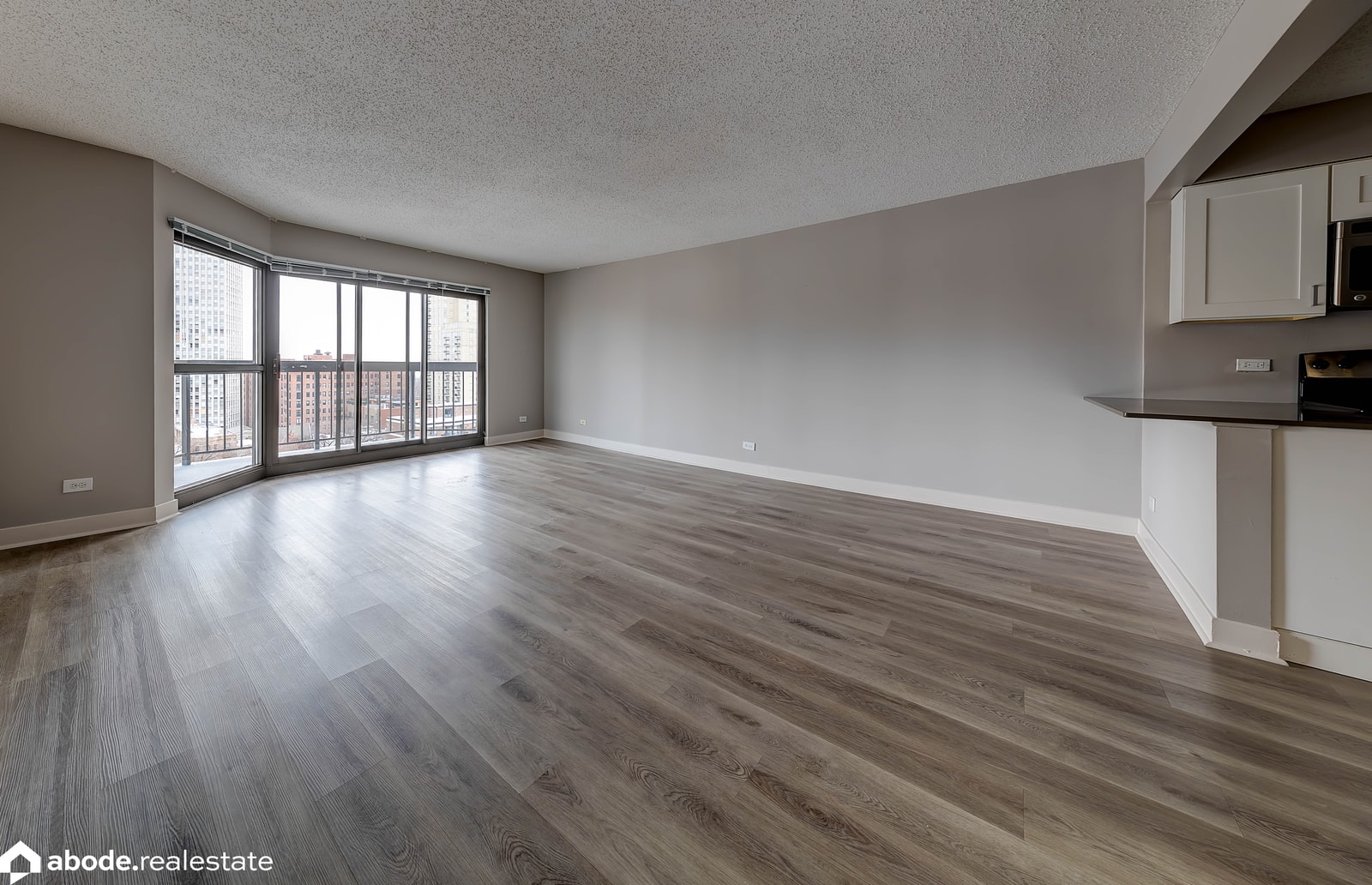 2555 N Clark St photo 39