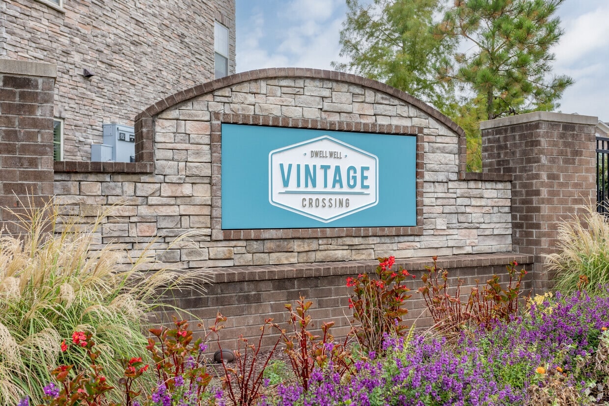 Vintage Crossing Apartments photo 36