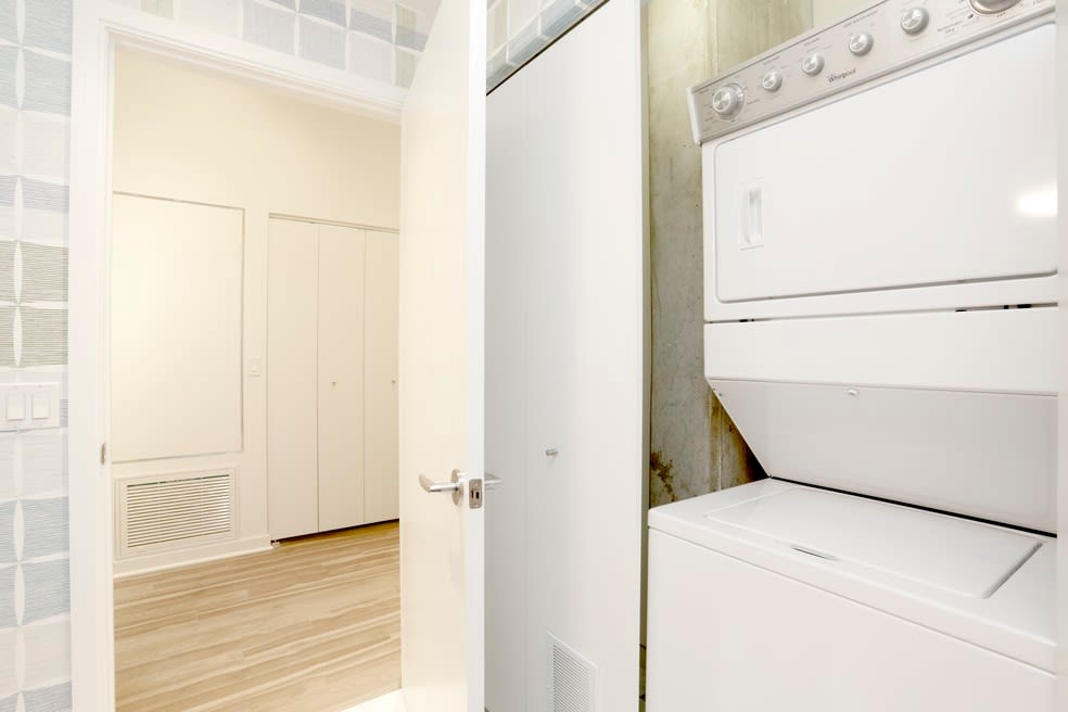 1819 Lofts photo 33