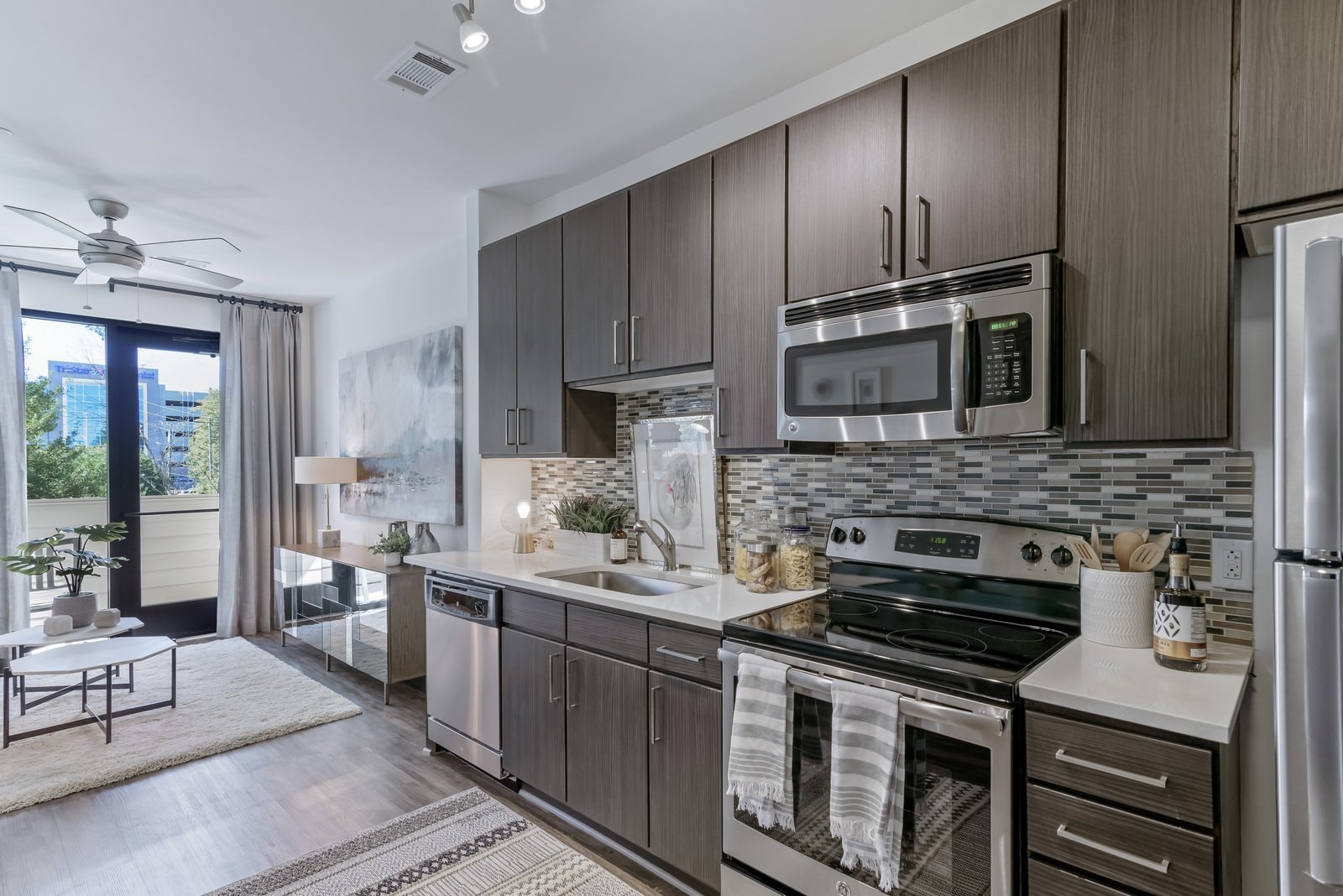 301 22nd Ave N, Nashville, TN 37203 — exterior view