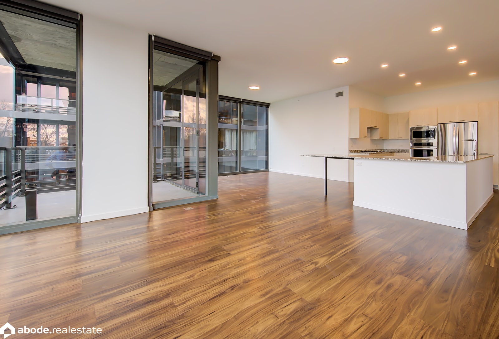 Optima Lakeview photo 82