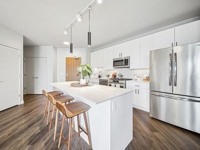 1323 W Morse Ave photo 6