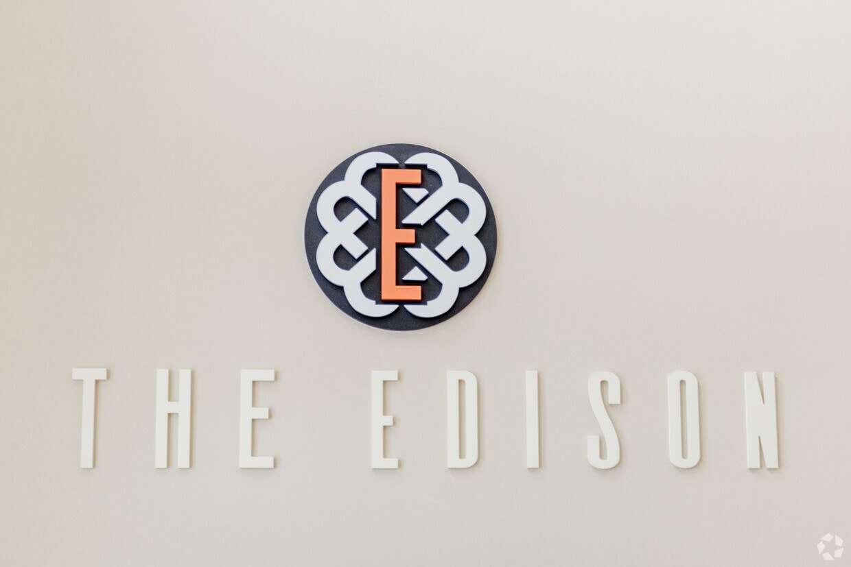 The Edison at Peytona photo 40