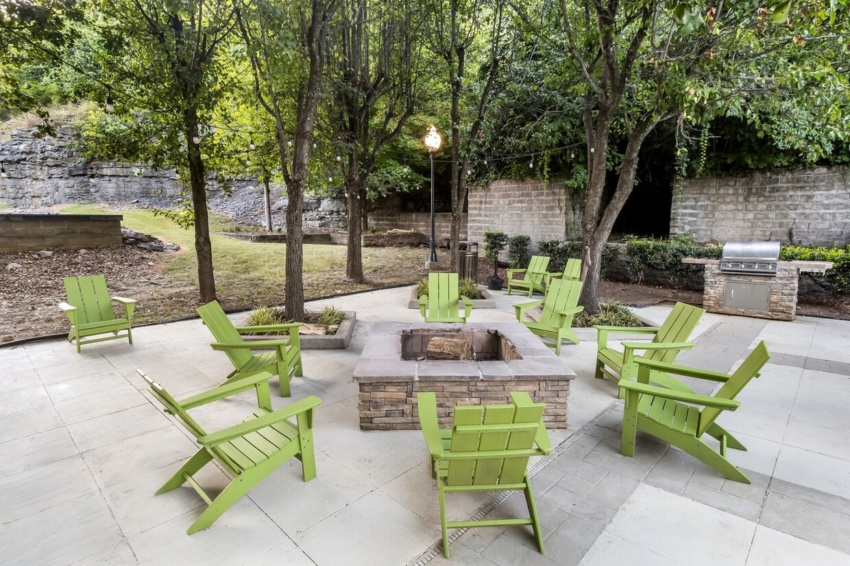 The Estates at Brentwood photo 8