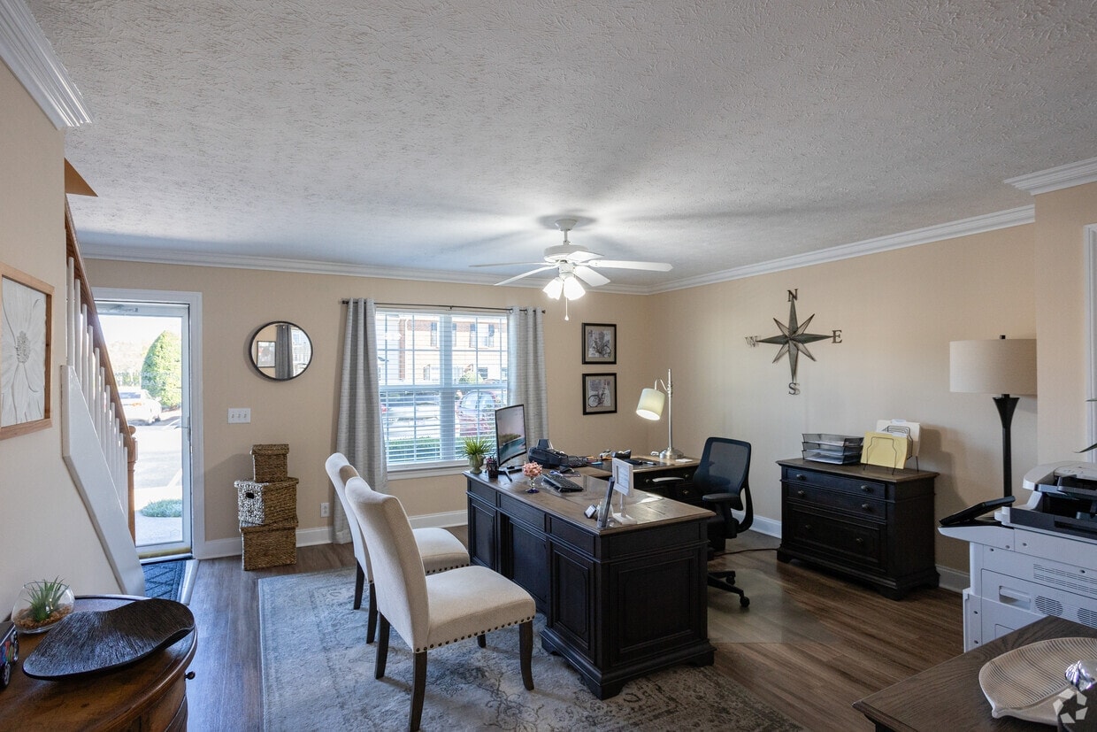 The Summit Townhomes photo 17